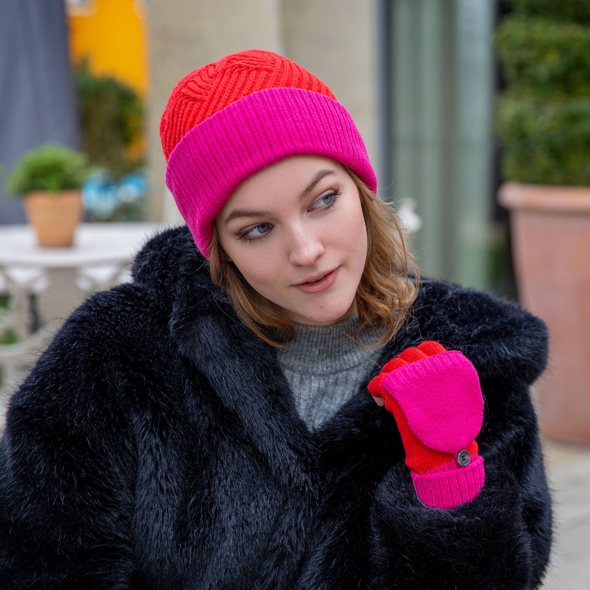 Women's Two-Tone Fingerless Gloves with Mitten Flap